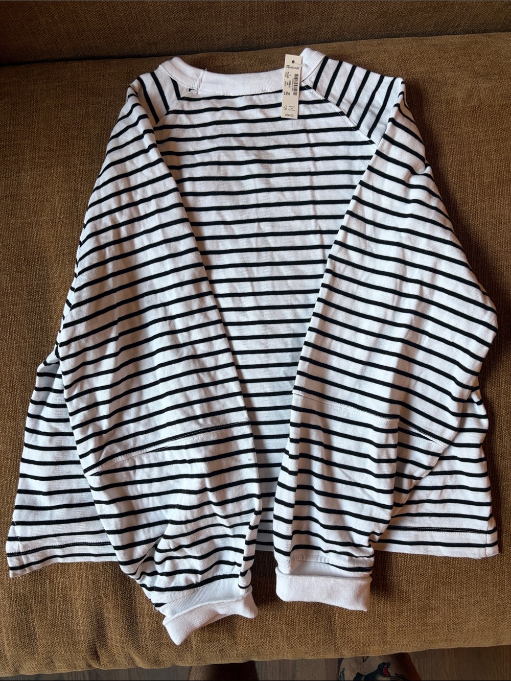 Madewell relaxed raglan longsleeve tee in White & Black Size Medium NWT